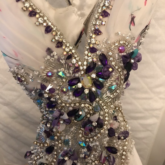 Dress - Picture 2 of 4